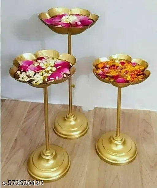 Set of 3 Urli Bowl tealight Holder Stand Diwali Home puja Decor Traditional Indian Brass Decorative Bowl for Home | Ideal for Floating Flowers (Taj Stand Set), (Gold-3)