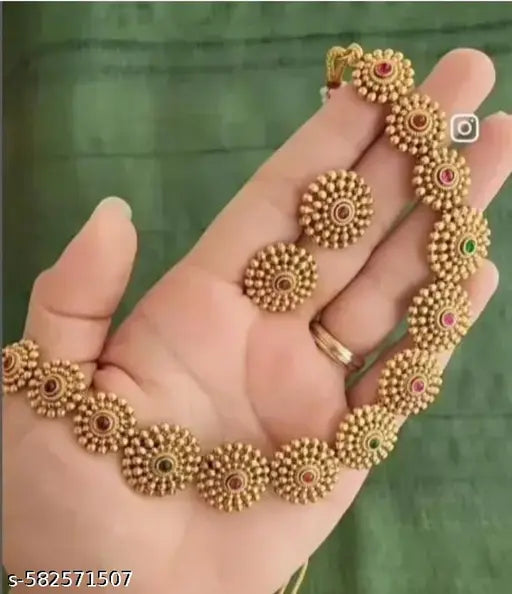 646 New nacklace round