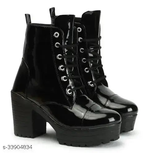 Women New looking Boot shoes