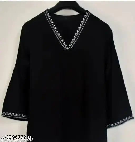 Women Tending Rayon Printed Short Kurta