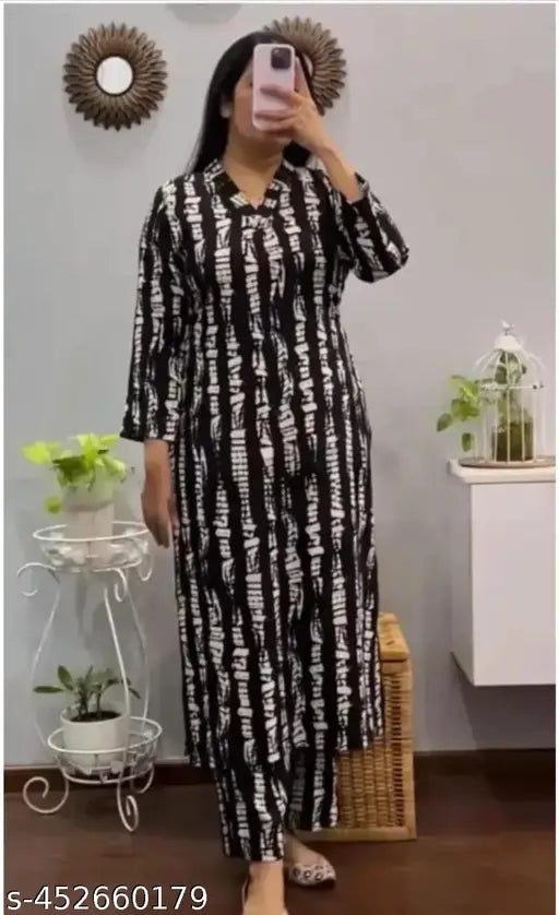 Stylish Black Kurta Pant Set for Women – Cotton Blend, Printed Design, Three-Quarter Sleeves – Ideal for Casual, Festive, and Wedding Wear – Comfortable Ethnic Outfit with Dupatta