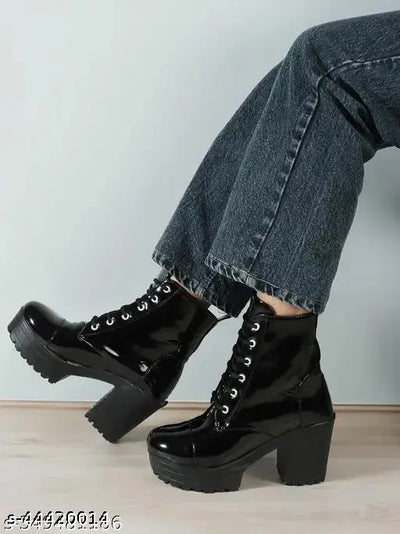 Alluring Women Boots